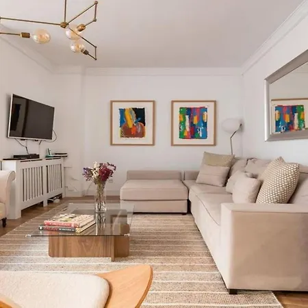 Wonderful 4 Bedroom Apartment Dubrovnik