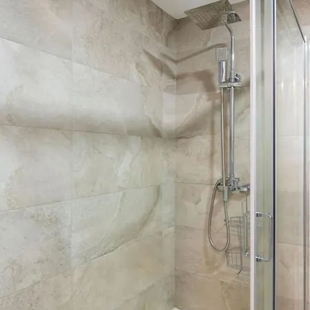Wonderful 4 Bedroom Apartment Dubrovnik